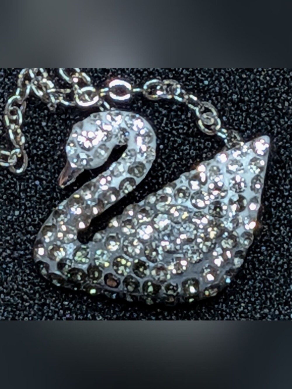Authentic Swarovski Iconic Swan Pendant Necklace Silver Tone Full Box Set EUC